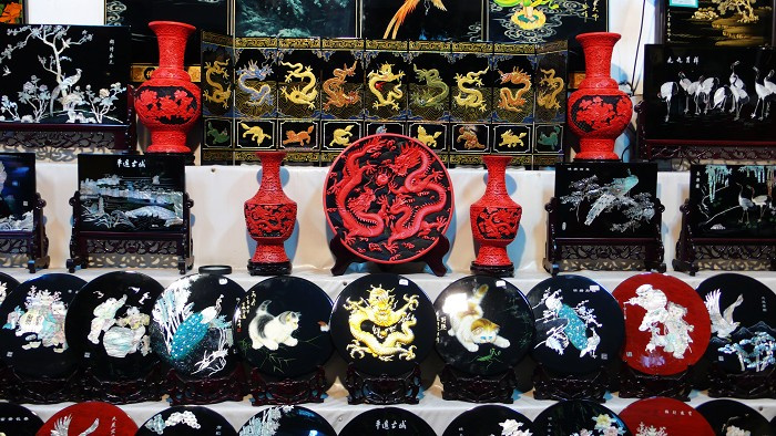 10    平遙推光漆器.jpg